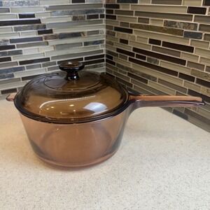 Vintage Vision Corning Amber Glass Saucepan 2.5L with Pyrex Lid V-25-C USA